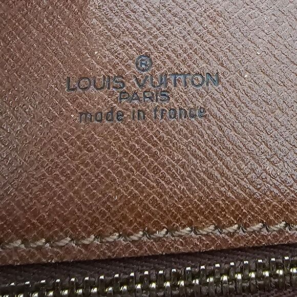 Louis Vuitton Saint Cloud Monogram Crossbody Bag - Picture 16 of 16